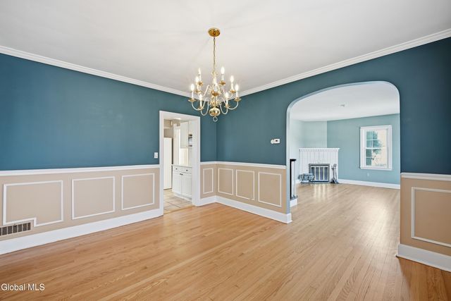 48 Van Schoick Avenue, Albany, NY 12208