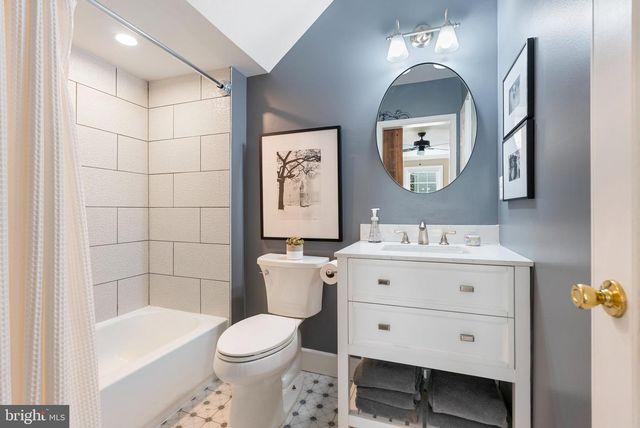 2H DUTTON AVE, Catonsville, MD 21228