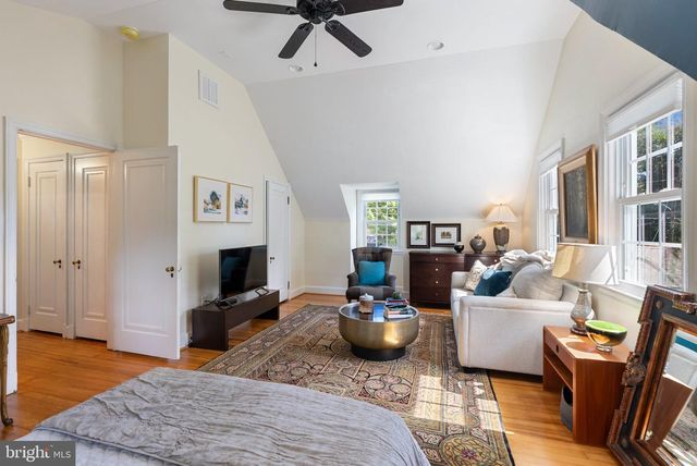 2H DUTTON AVE, Catonsville, MD 21228