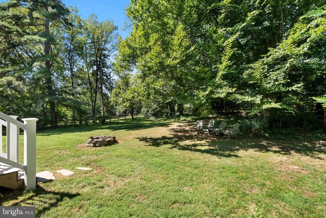2H DUTTON AVE, Catonsville, MD 21228