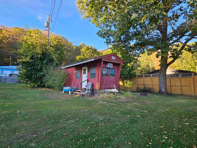 96 LHCS Road, Hubbardton, VT 05735