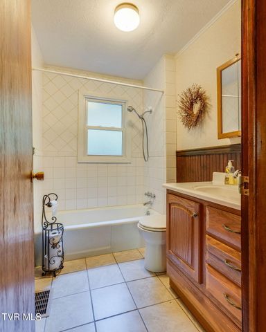 2327 Dry Creek Road, Blackwater, VA 24221