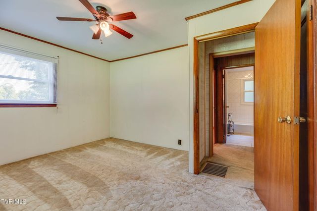 2327 Dry Creek Road, Blackwater, VA 24221