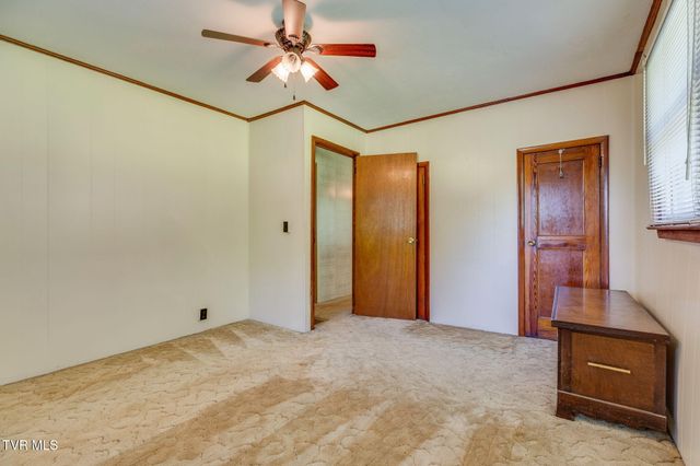 2327 Dry Creek Road, Blackwater, VA 24221