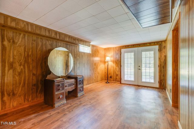 2327 Dry Creek Road, Blackwater, VA 24221