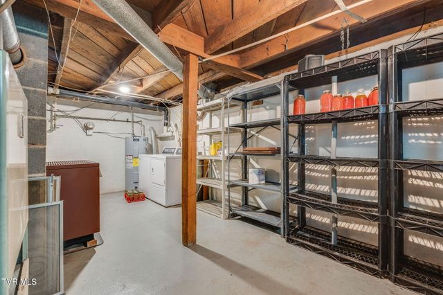 2327 Dry Creek Road, Blackwater, VA 24221