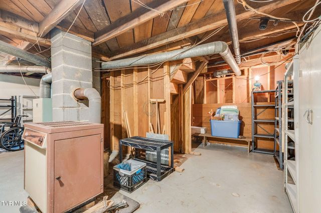 2327 Dry Creek Road, Blackwater, VA 24221