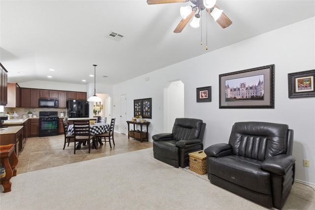 180 Mystic Shadow LN, Buda, TX 78610