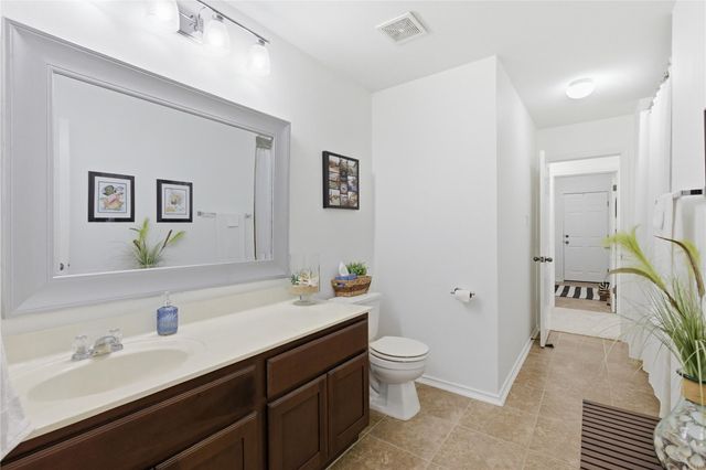 180 Mystic Shadow LN, Buda, TX 78610