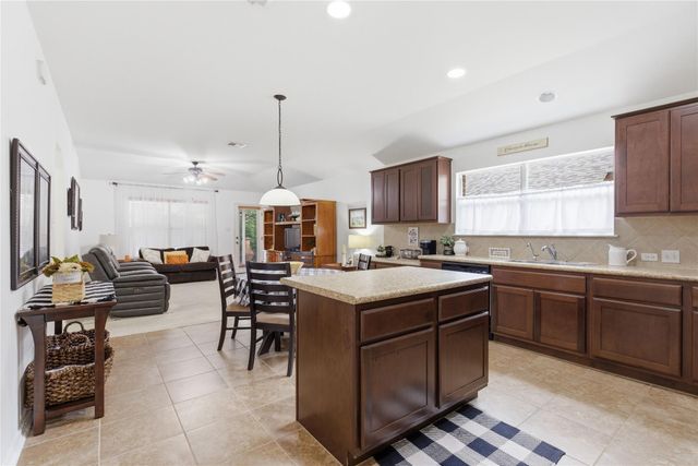 180 Mystic Shadow LN, Buda, TX 78610