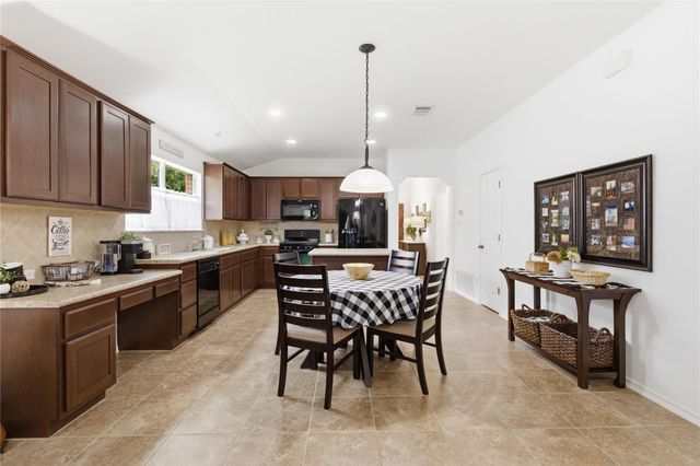 180 Mystic Shadow LN, Buda, TX 78610