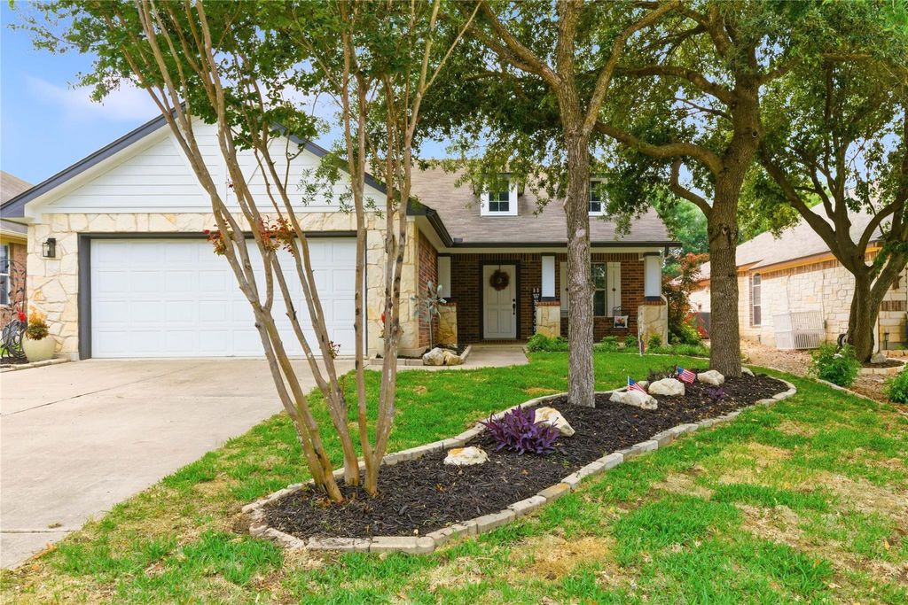 180 Mystic Shadow LN, Buda, TX 78610