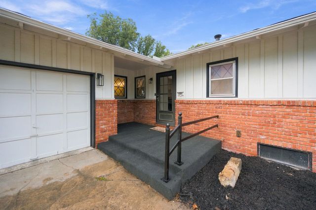 4001 W Bella Vista, Wichita, KS 67212