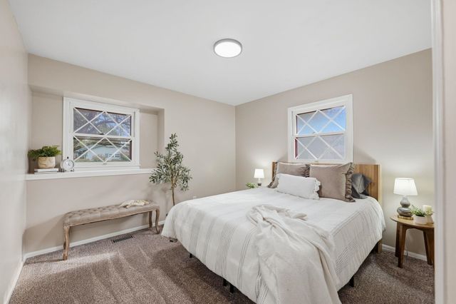 4001 W Bella Vista, Wichita, KS 67212