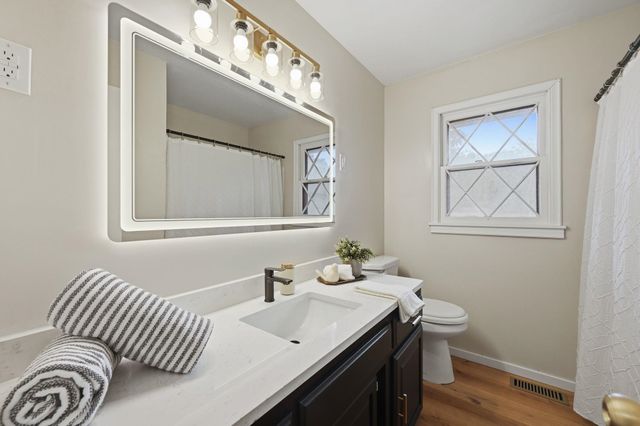4001 W Bella Vista, Wichita, KS 67212