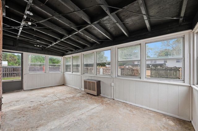 4001 W Bella Vista, Wichita, KS 67212