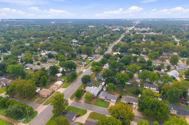 4001 W Bella Vista, Wichita, KS 67212