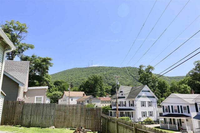 84 E Main Street, Beacon, NY 12508