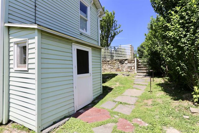 84 E Main Street, Beacon, NY 12508