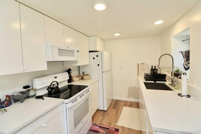 84 E Main Street, Beacon, NY 12508