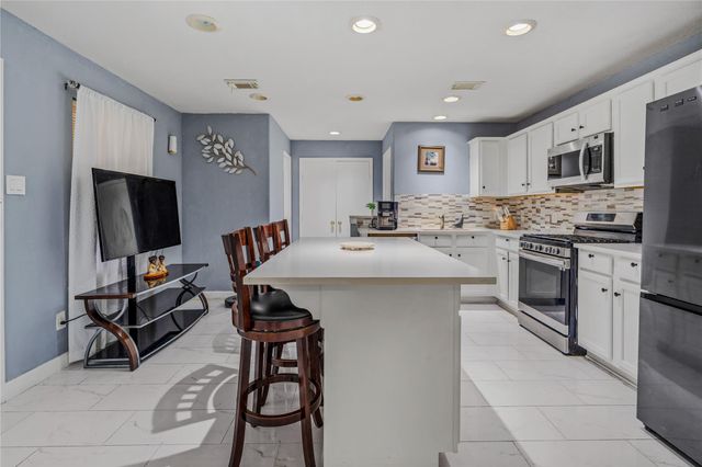 5603 Turner Oaks, Houston, TX 77085