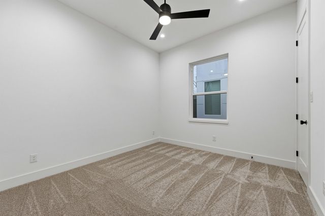 815 Bayonne Street, Dallas, TX 75212