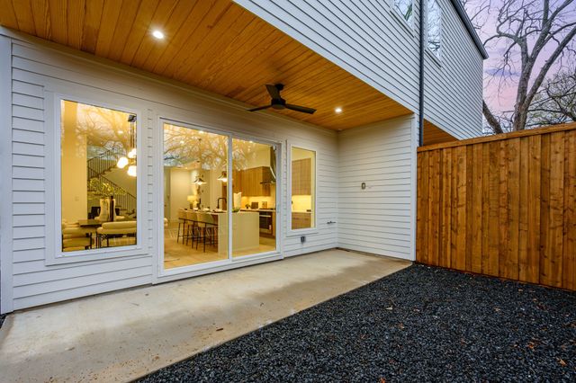 815 Bayonne Street, Dallas, TX 75212
