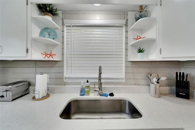 4753 48TH AVENUE N, St Petersburg, FL 33714