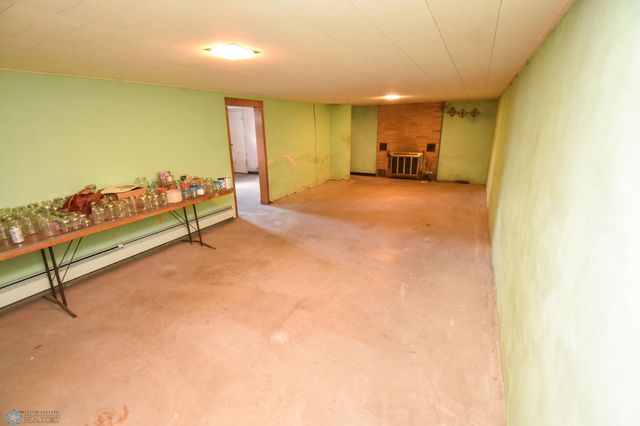 807 Pleasant Drive, Ada, MN 56510