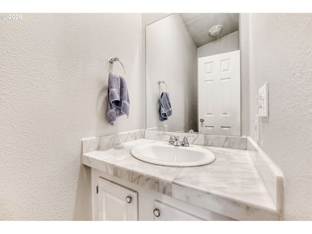 21553 Se ANKENY Ter, Gresham, OR 97030