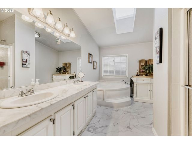 21553 Se ANKENY Ter, Gresham, OR 97030