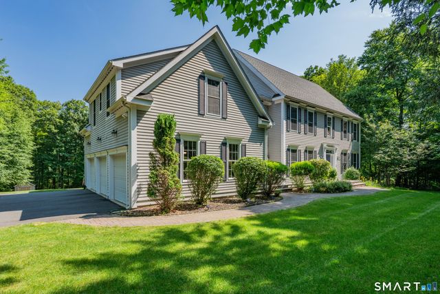 16 Highwood Crossing, Burlington, CT 06013
