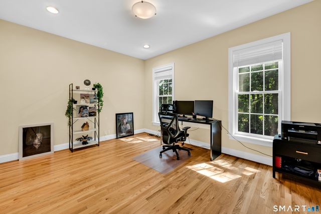 16 Highwood Crossing, Burlington, CT 06013