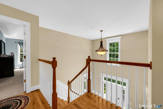 16 Highwood Crossing, Burlington, CT 06013