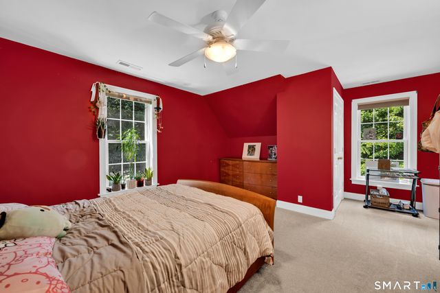 16 Highwood Crossing, Burlington, CT 06013