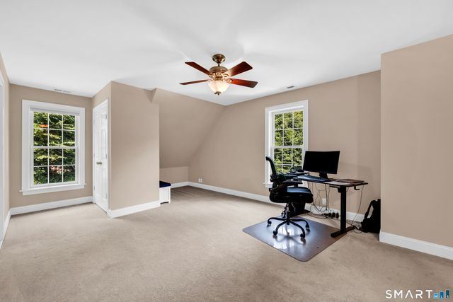 16 Highwood Crossing, Burlington, CT 06013