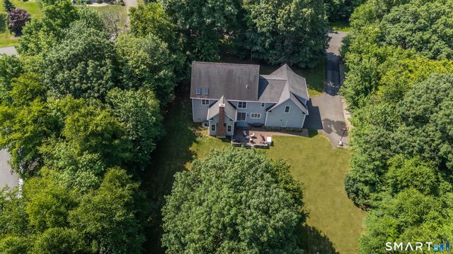 16 Highwood Crossing, Burlington, CT 06013