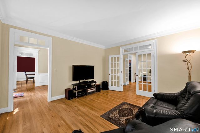 16 Highwood Crossing, Burlington, CT 06013