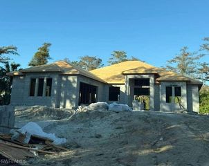 533 6th ST SE, Naples, FL 34117