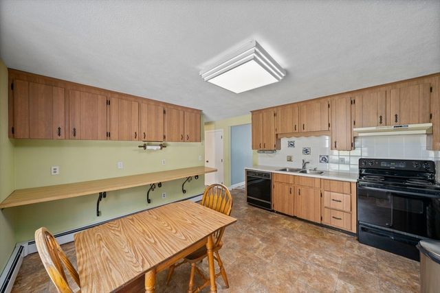 37 Michele Ln, Braintree, MA 02184