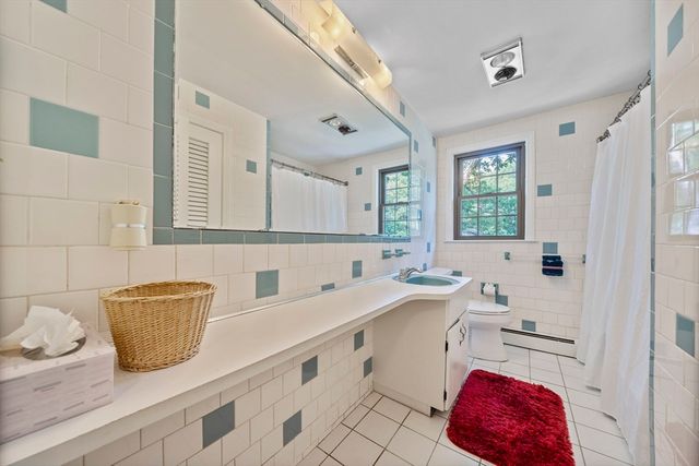 37 Michele Ln, Braintree, MA 02184