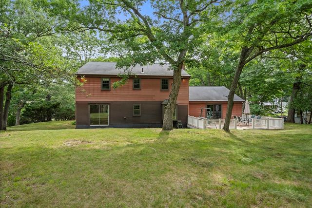 37 Michele Ln, Braintree, MA 02184