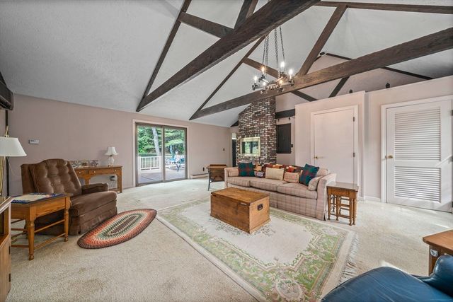 37 Michele Ln, Braintree, MA 02184