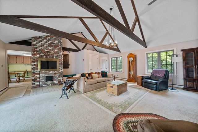 37 Michele Ln, Braintree, MA 02184