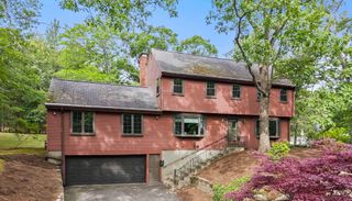 37 Michele Ln, Braintree, MA 02184