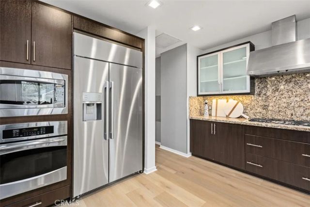21 Gramercy 220, Irvine, CA 92612