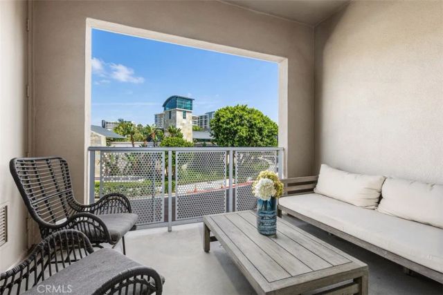 21 Gramercy 220, Irvine, CA 92612