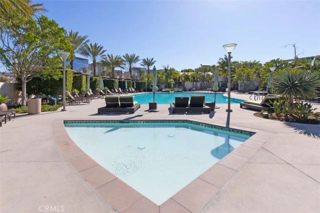 21 Gramercy 220, Irvine, CA 92612