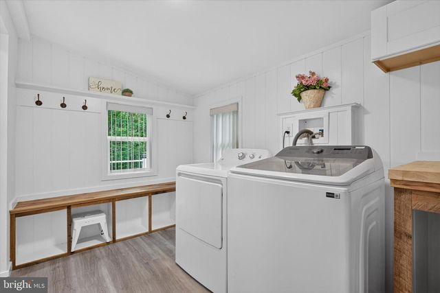 1600 SHEEPFORD RD, Mechanicsburg, PA 17055