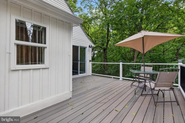 1600 SHEEPFORD RD, Mechanicsburg, PA 17055